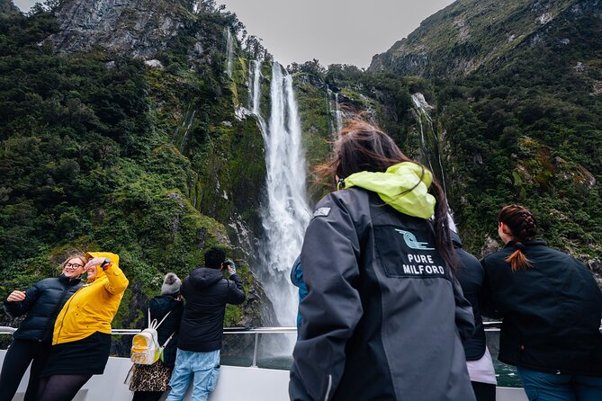 Milford Sound Coach and Cruise tour from Queenstown - Lunch, refreshments, and what to pack