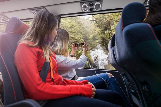 Milford Sound Coach and Cruise Tour from Queenstown with Flyback - Te Anau and the gateway to Fiordland