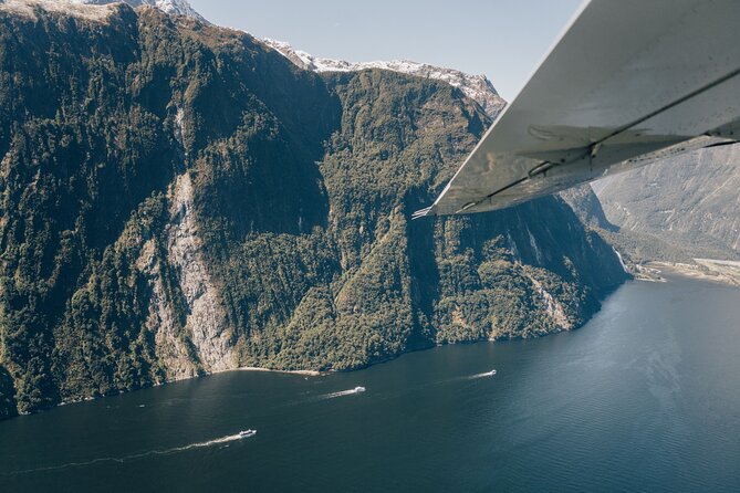 Milford Sound Coach, Cruise and Flight Sightseeing Tour from Queenstown - Key points at a glance