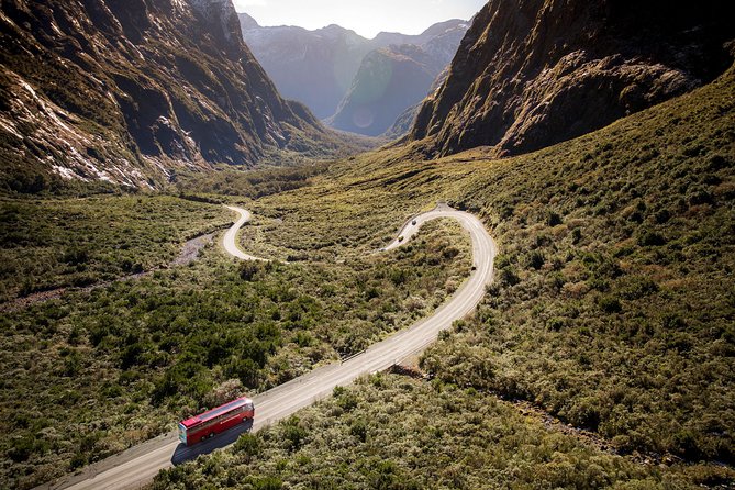 Milford Sound Coach & Cruise from Queenstown: Panoramic Views - What happens on the two-hour nature cruise