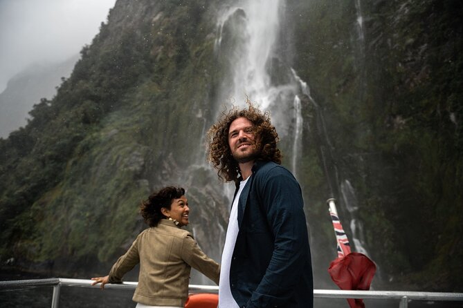 Milford Sound Cruise from Queenstown or Te Anau - Te Anau makes the day easier