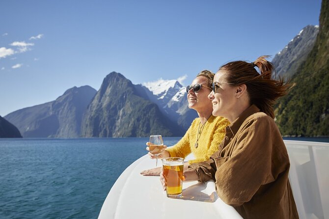 Milford Sound Cruise - RealNZ - Parking can shape the whole day