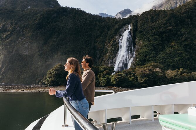 Milford Sound Fly-Cruise-Fly Tour from Queenstown - Why flying changes your Milford Sound day