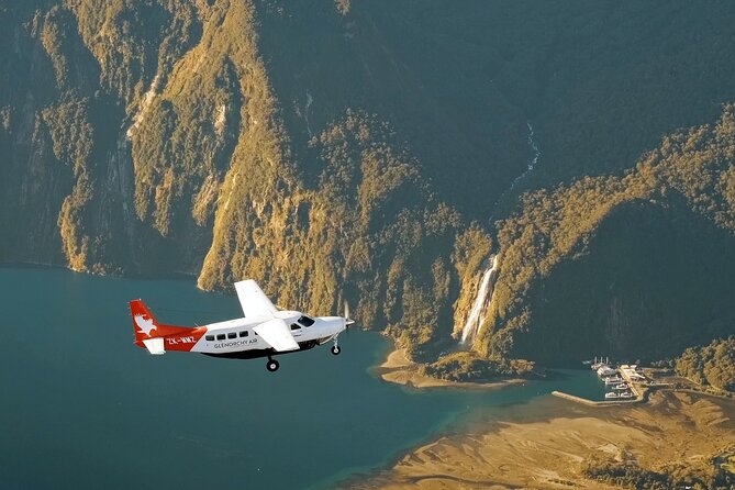 Milford Sound Fly-Cruise-Fly Tour from Queenstown - The 1-hour-45-minute Milford Sound cruise
