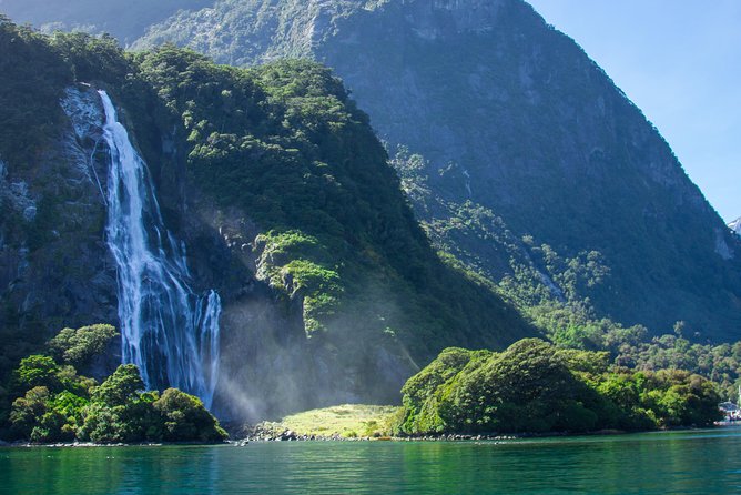 Milford Sound Glacier Flight & Cruise from Wanaka - Is $464.81 a fair price?