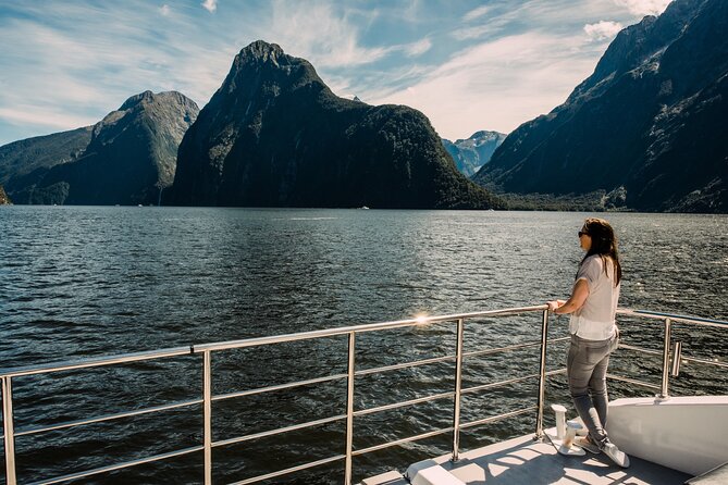 Milford Sound Luxury Lunch Cruise onboard The Fiordland Jewel - Why the Fiordland Jewel feels different