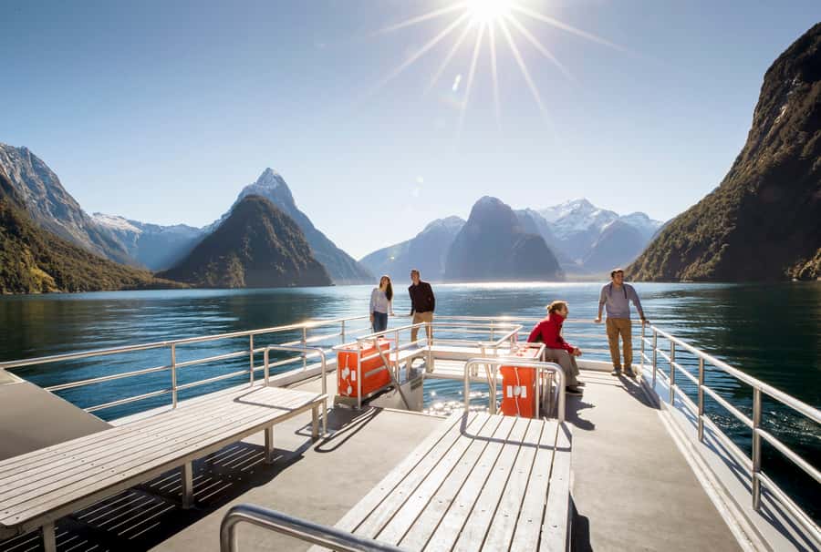 Milford Sound: Nature Cruise - Grand Views & Optional Lunch - Copper Point is your best wildlife watch