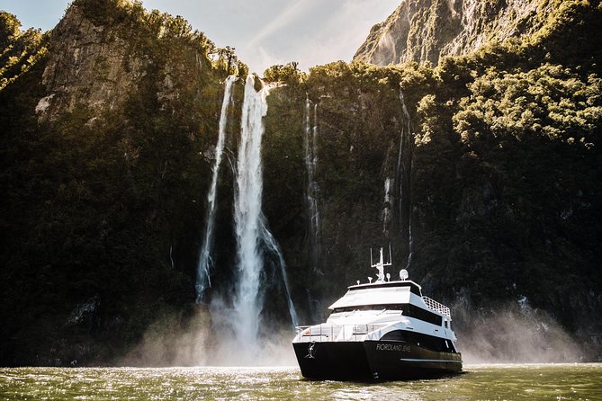 Milford Sound Overnight Cruise Fiordland Jewel - Why staying overnight changes Milford Sound