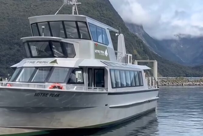 Milford Sound Private Day Trip from Queenstown via Te Anau - Eglinton Valley opens the Fiordland chapter