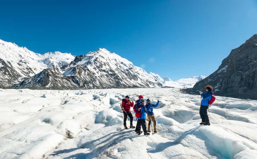 Mount Cook: 3-Hour Tasman Glacier Helicopter Ride and Hike - The first 15-minute helicopter flight