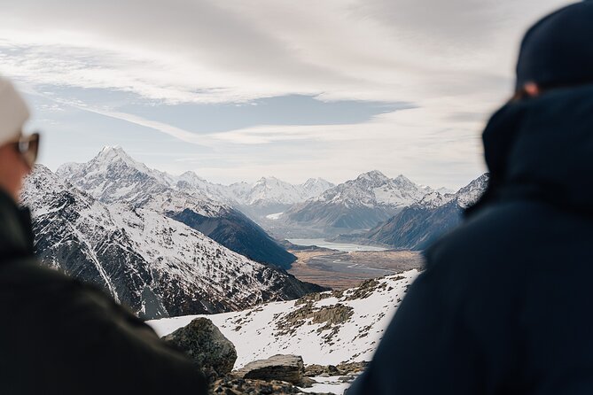 Mount Cook: Alpine Vista Helicopter Flight with Alpine Landing - Flying over the Ben Ohau Range