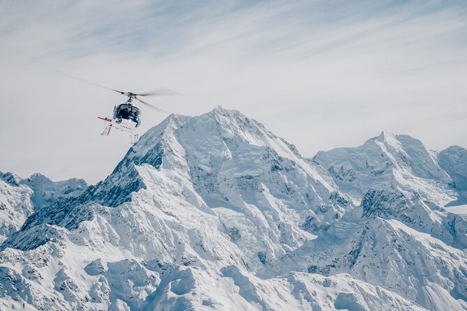 Mount Cook and The Glaciers 55-Minute Helicopter Flight - Following the Tasman Glacier and its ancient lake