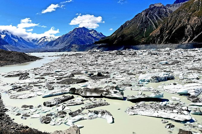 Mount Cook, Lake Tekapo and Tasman Glacier Tour from Christchurch - Geraldine, the first useful break