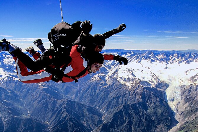 Mt Cook and Fox Glacier with snow landing (allow 30 mins - departs Fox Glacier) - A snow landing without a major hike