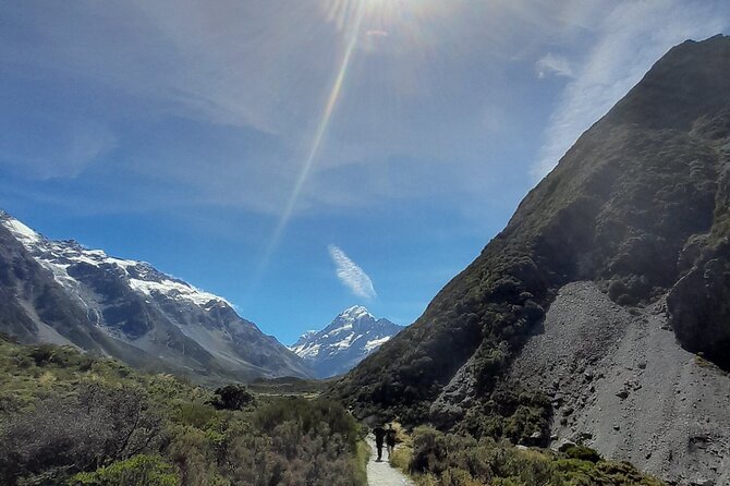 Mt. Cook Full Day Group Tour via Tekapo from Christchurch - Lake Pukaki and the first big Mount Cook views
