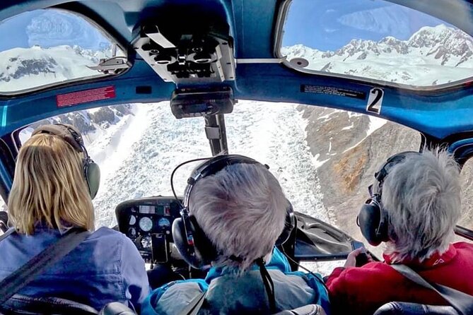 Mt Cook Supreme: 4 Glaciers with 2 Snow Landings - 60mins - The Mount Cook flyby