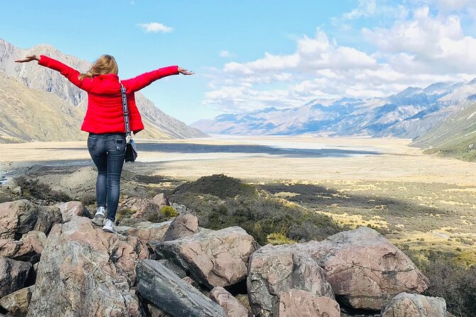Mt Cook Tour & Ultimate Alpine Experience Combo from Queenstown - Mount Cook Village and time to walk