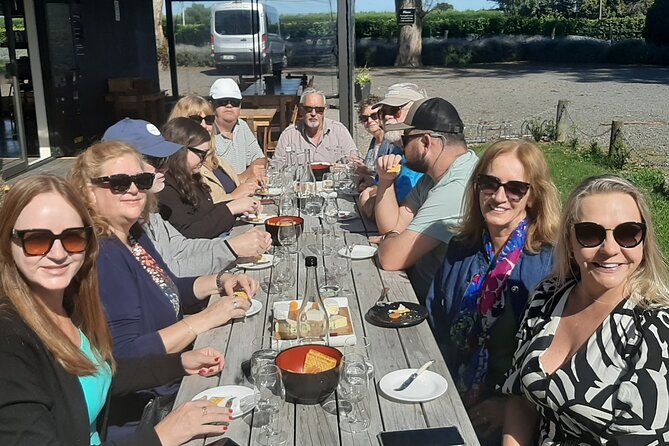 Napier: Afternoon Wine Tasting + visit Silky Oaks Chocolates - Silky Oaks Chocolates changes the pace