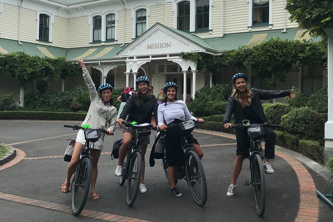 Napier: Cycle to Wineries - Half Day, self-guided - Starting at 24 Marine Parade in Napier