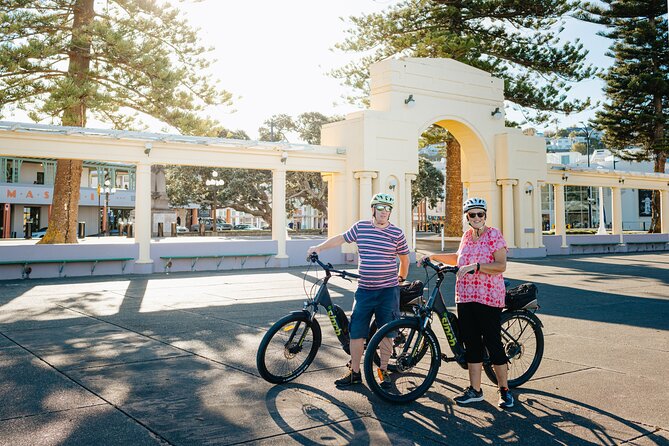 Napier E-bike Hire - Picking up your bike at Marine Parade