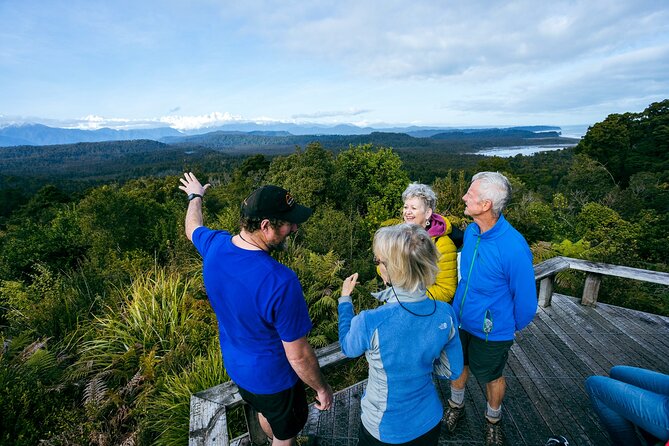 Okarito Nature Tour - Local guides add the missing context