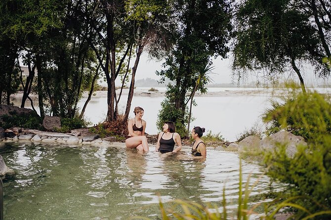 Polynesian Spa Rotorua: Deluxe Lake Spa Hot Spring Bathing - Changing rooms, recliners, and the practical comforts