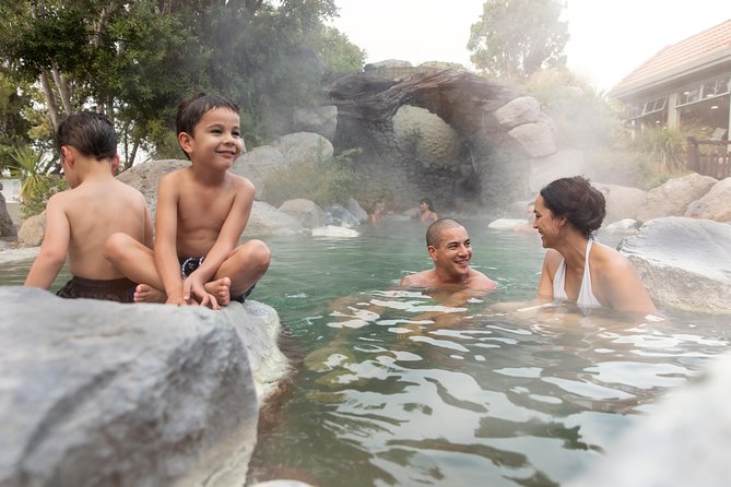 Polynesian Spa Rotorua: Deluxe Lake Spa Hot Spring Bathing - How to use the cold plunge without overdoing it