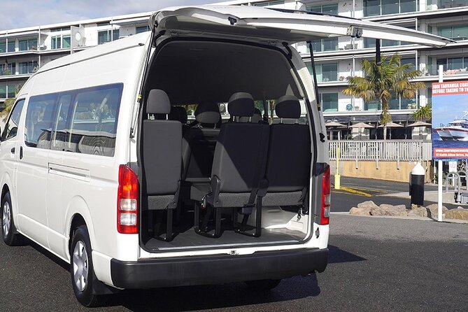 Private Auckland Airport Transfer to/from Auckland Hotels - Van - Meeting your driver after customs