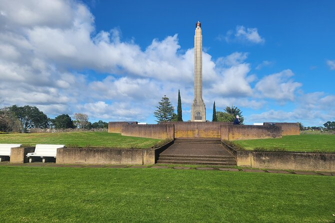 Private Auckland best Spots + Piha beach and rainforest day Tour - Auckland Domain and the Wintergardens