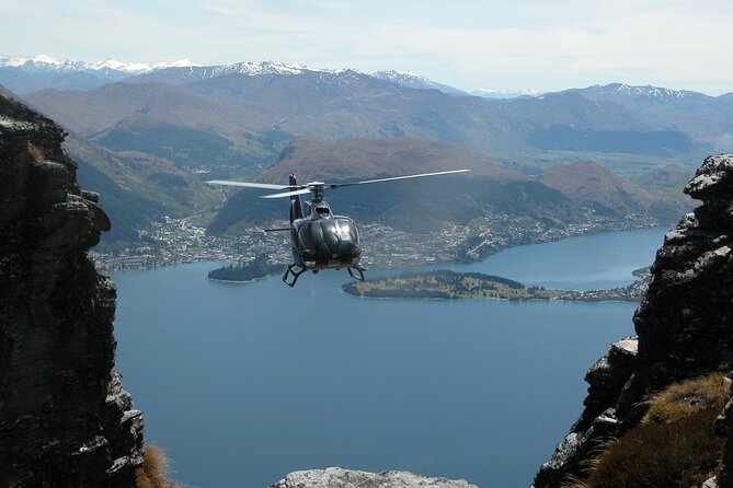 Private Champagne Picnic on a Peak with Helicopter Ride - The celebration factor