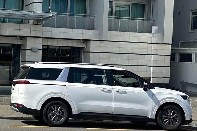 Private Large SUV Airport Transfers Wellington - Executive Travel - The longer road to Martinborough and Wharekauhau