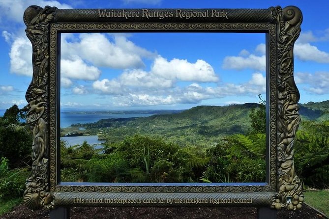 Private Tour: Auckland City and Countryside Tour - MJ Savage Memorial Park and the Waitemata view