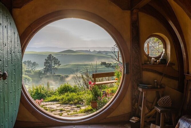 Private Tour: Hobbiton Movie Set, Rotorua Mud Pool & Treewalk - Weather, cancellations, and planning details