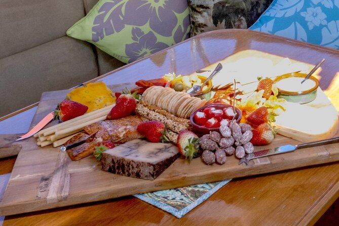 Private Waiheke Food & Wine Tour - The guides are the heart of the day