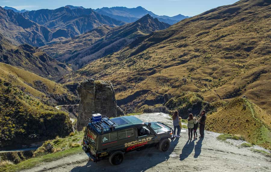 Queenstown: 4WD Lord Of the Rings Tour Half-Day Tour - Arrowtown and the search for the One Ring