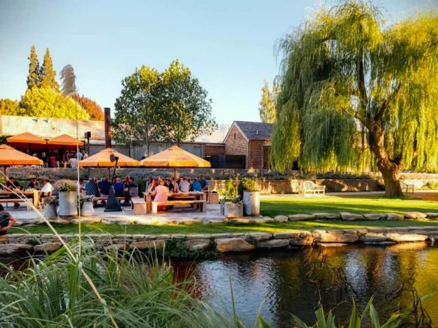 Queenstown, Arrowtown, Gibbston: Flexible Wine Hopper Tours - The Church and Gibbston Tavern