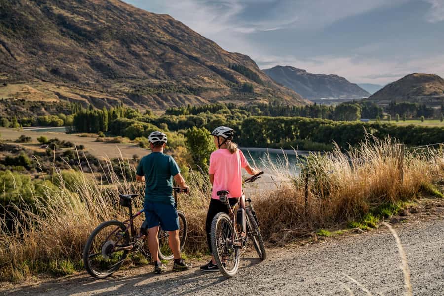Queenstown: Arrowtown To Queenstown Biking Adventure - Who should book this ride