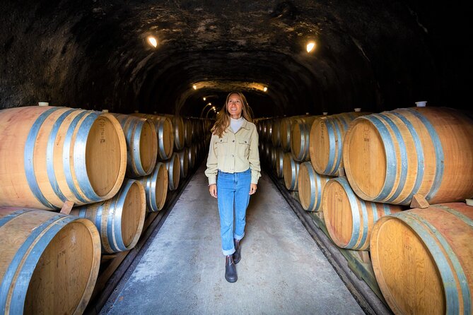Queenstown Classic Wine Tour: 3 Winery Visits, Cave Tour & Cheese - Key points to know before booking