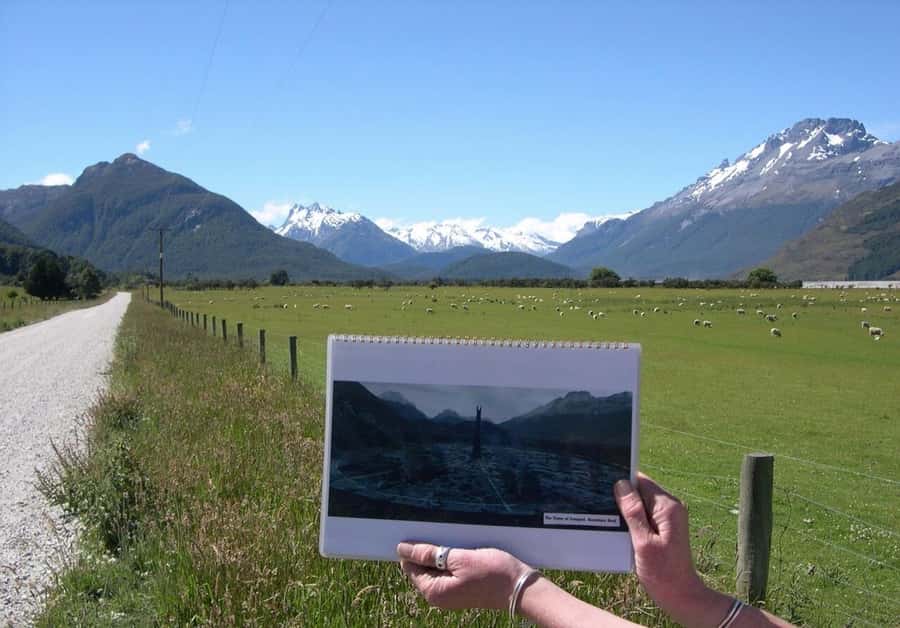 Queenstown: Full-Day 4WD Lord of Rings Tour with Lunch - Lunch in Queenstown breaks up the long route