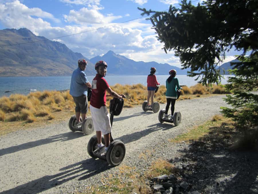 Queenstown: Guided Segway Tour - Gliding along Lake Wakatipu