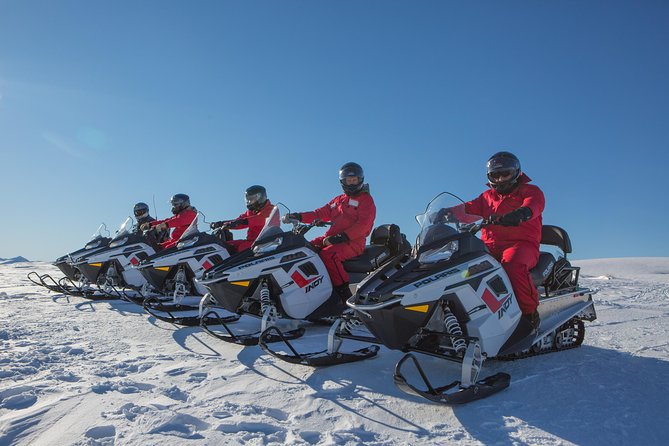 Queenstown Heli-Snowmobiling Adventure - Why the six-person limit changes the experience