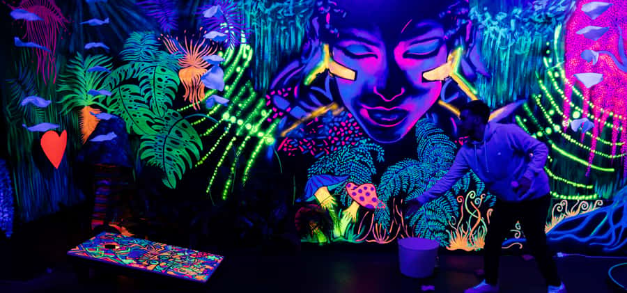 Queenstown: Indoor Putt 'n' Glow Mini Golf - What the 45-minute session really means