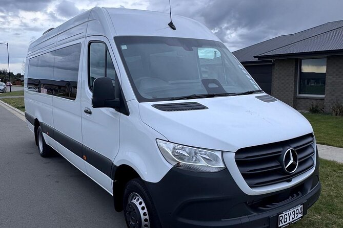 Queenstown International Airport To and From City Center Transfer - How the private format changes the experience