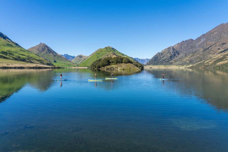 Queenstown: Kayaking or SUP Experience on Moke Lake - What to wear and pack