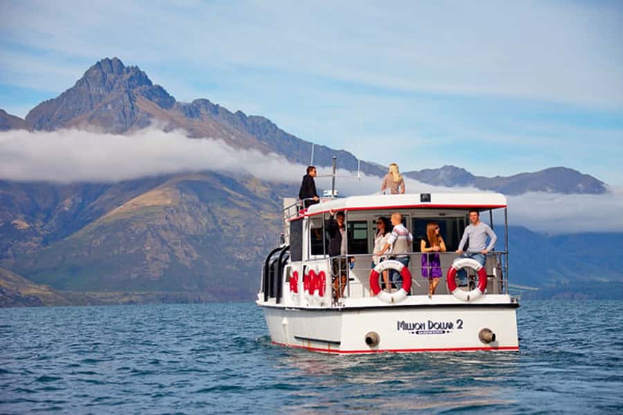 Queenstown: Lake Wakatipu Scenic Cruise - The Remarkables, Cecil Peak, and Kelvin Heights