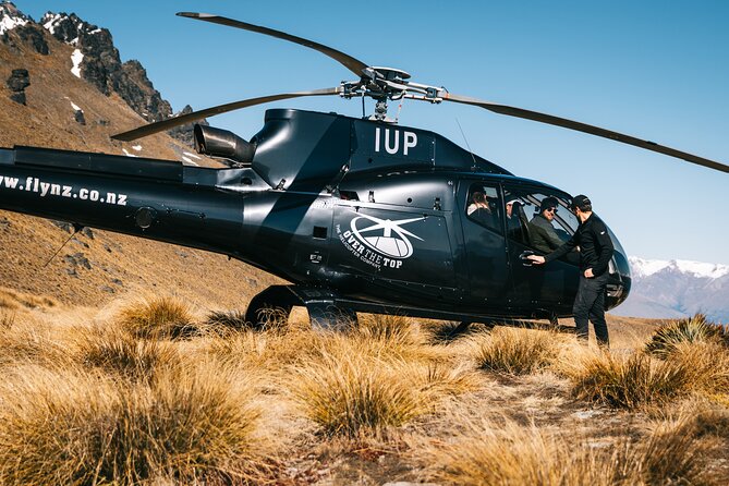 Queenstown Memories Helicopter Flight - Flying above Lake Wakatipu