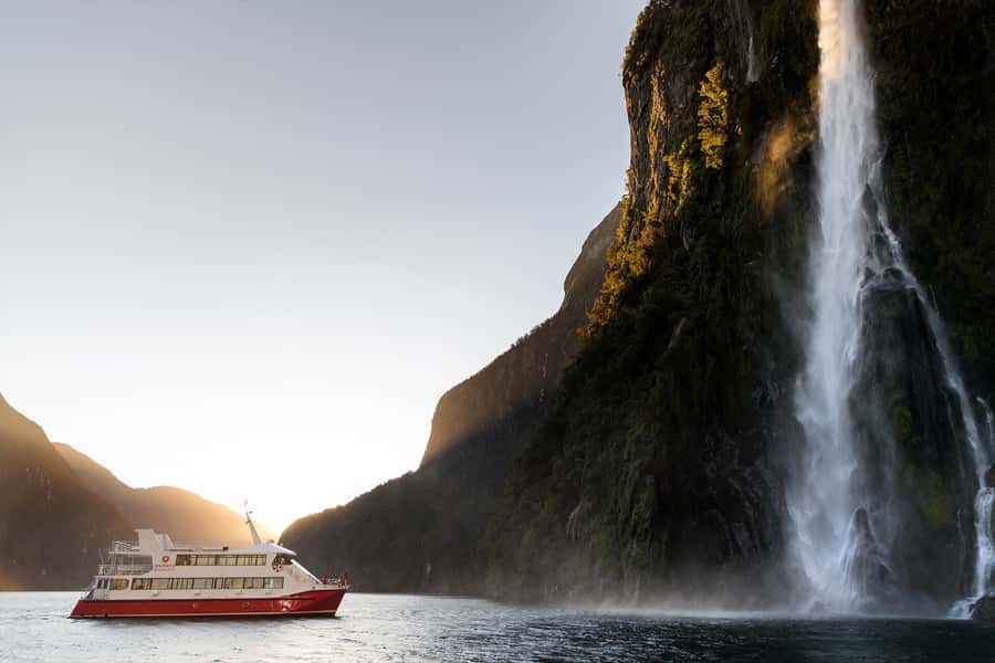 Queenstown: Milford Sound Cruise & Helicopter Alpine Tour - Key points at a glance