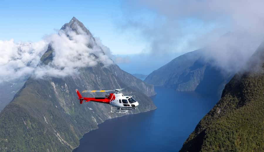 Queenstown: Milford Sound Cruise & Helicopter Alpine Tour - Flying over Fiordland National Park