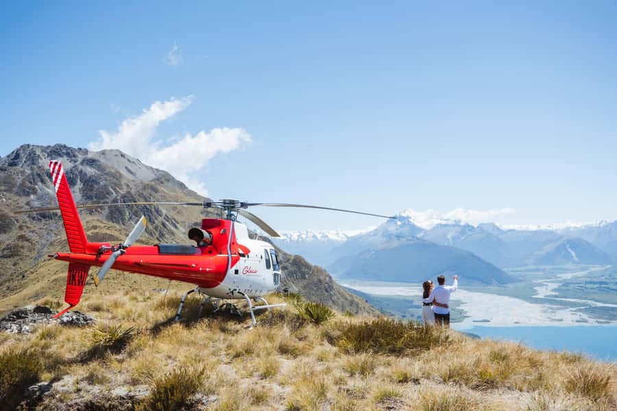 Queenstown: Milford Sound Cruise & Helicopter Alpine Tour - The return flight and alpine landing