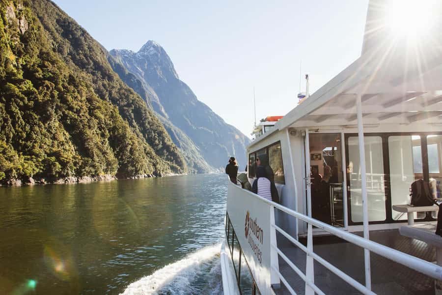 Queenstown: Milford Sound Flight and Cruise - Weather, cancellations, and planning around risk